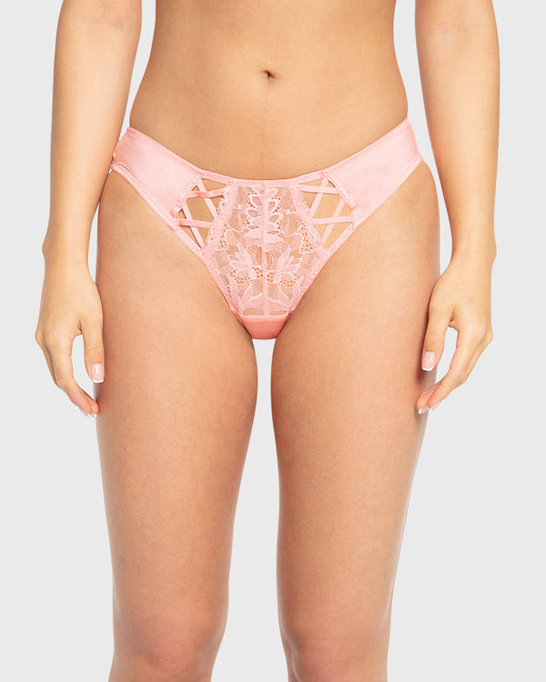 Isla & Evie Murex Shell Lace Thong