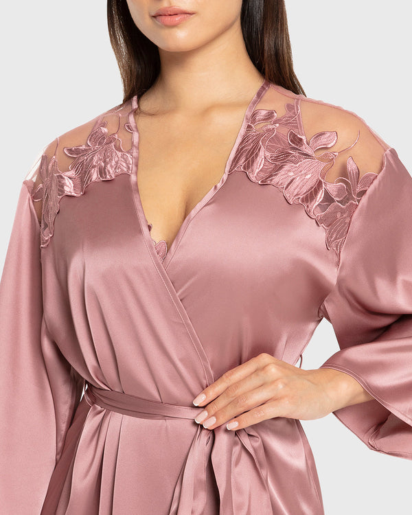 Isla & Evie Nostalgia Rose Satin Robe