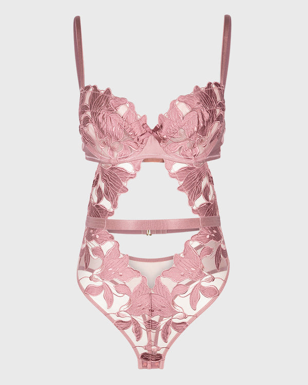 Isla & Evie Nostalgia Rose Lace Bodysuit