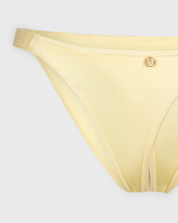 Isla & Evie Luxe Fashion Lace Micro Cheeky Panty