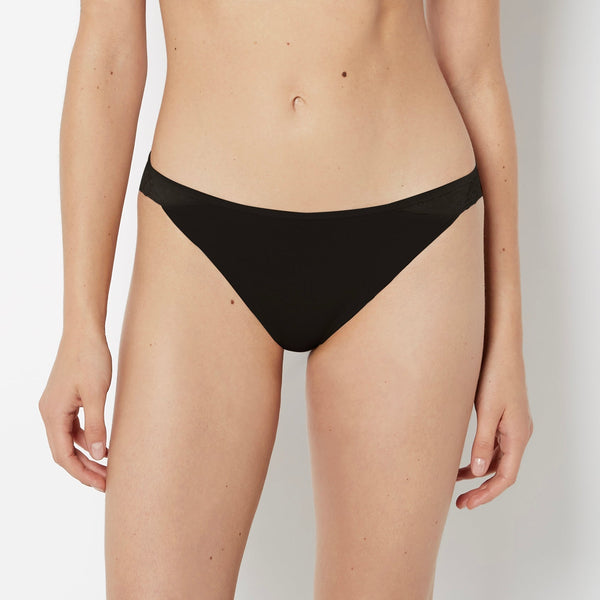 Cheeky With Lace Trim in Tuxedo